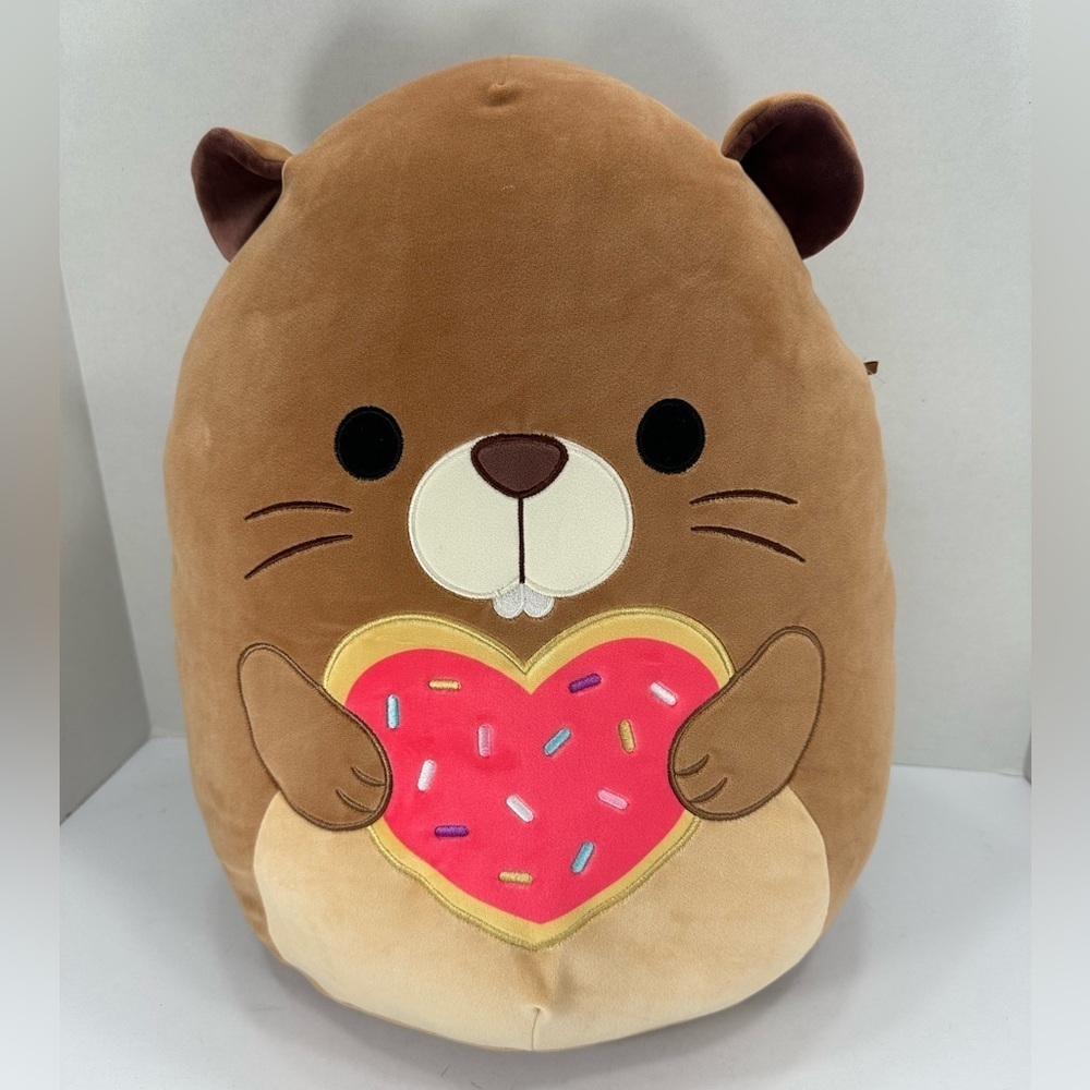Squismallow Brown Plush Toy with Pink Heart size 16” pre owned Exellent cond